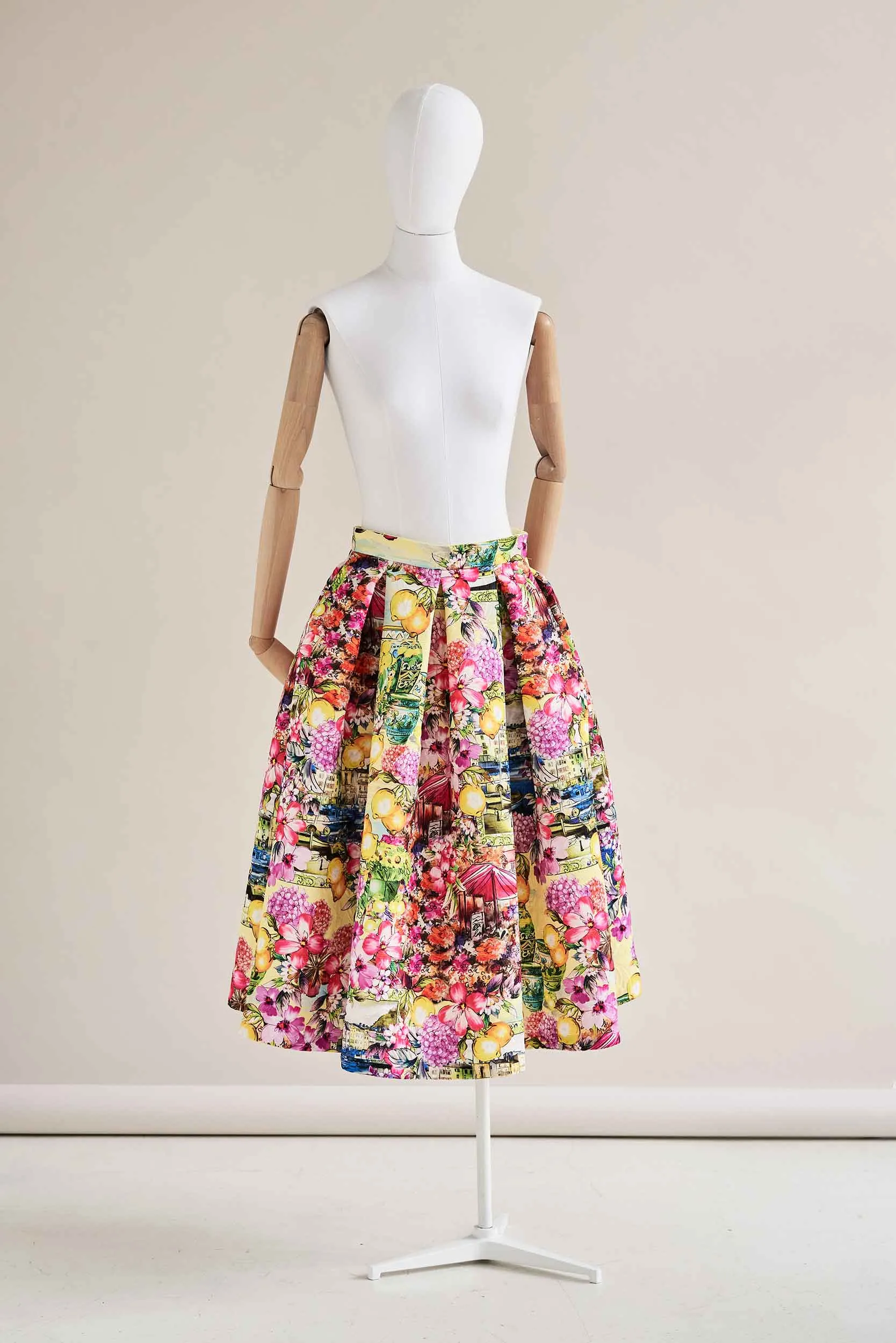 15-2 Lampshade skirt