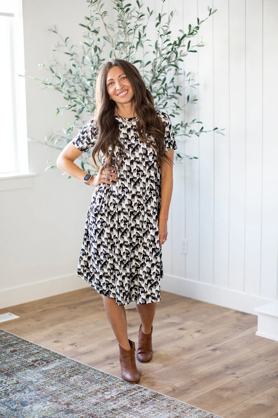 April Dress Brush Stroke