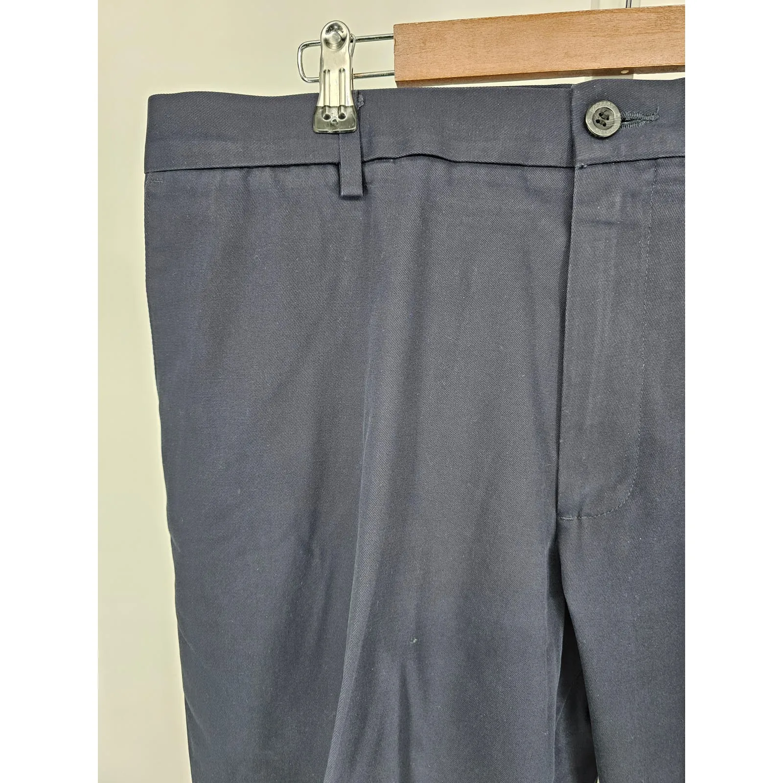 Dockers Classic Fit Mens Sz 38x31 Dress Pants Cotton Blend Navy Blue Flat Front