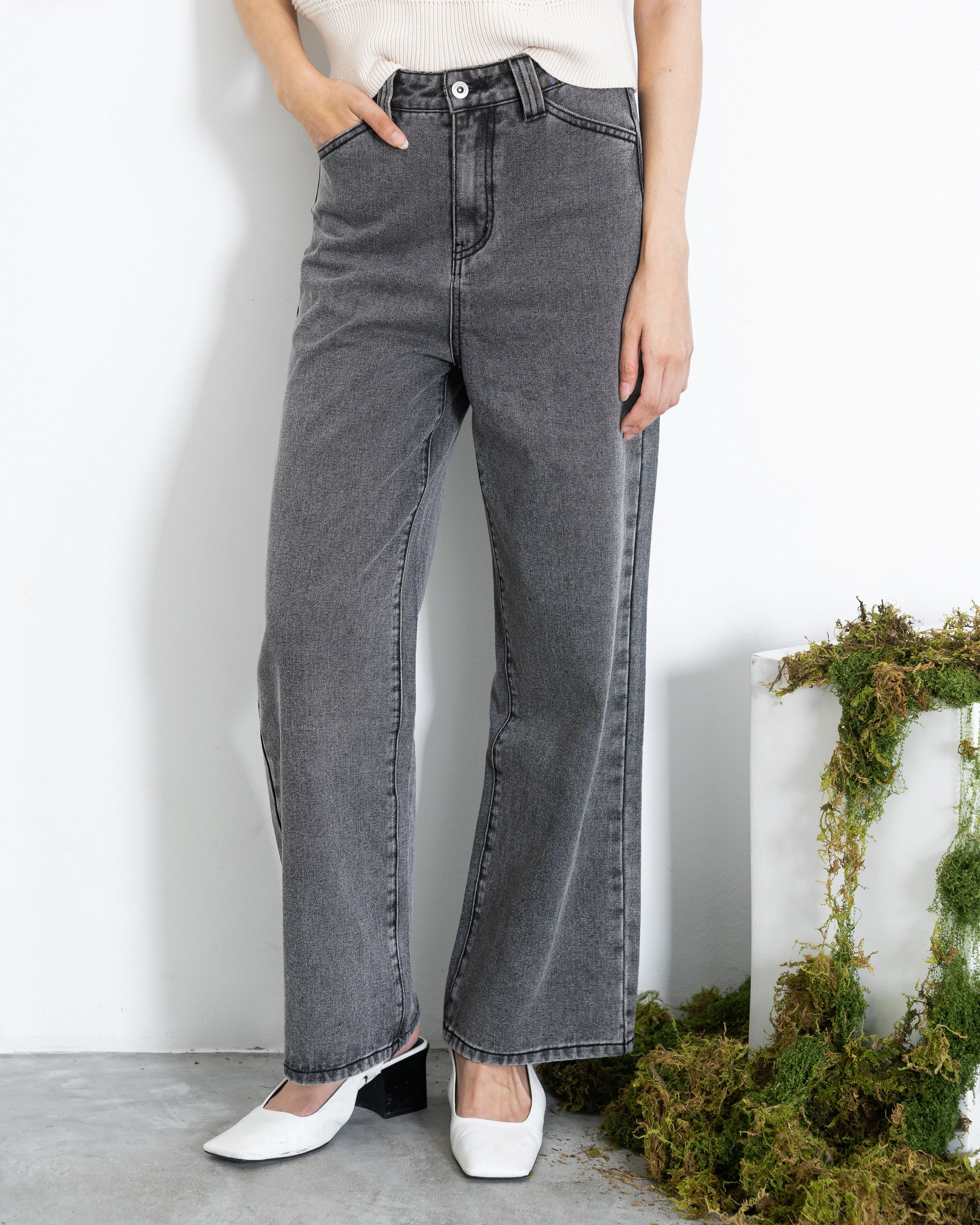 Eco Straight Denim Pants (Denim)