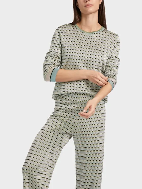 GEOMETRIC PATTERNED FINE KNIT TOP