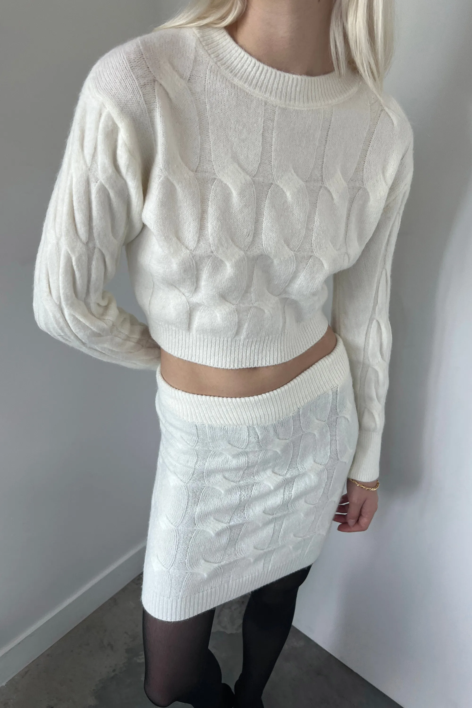 KNIT TOP AND MINI SKIRT SET