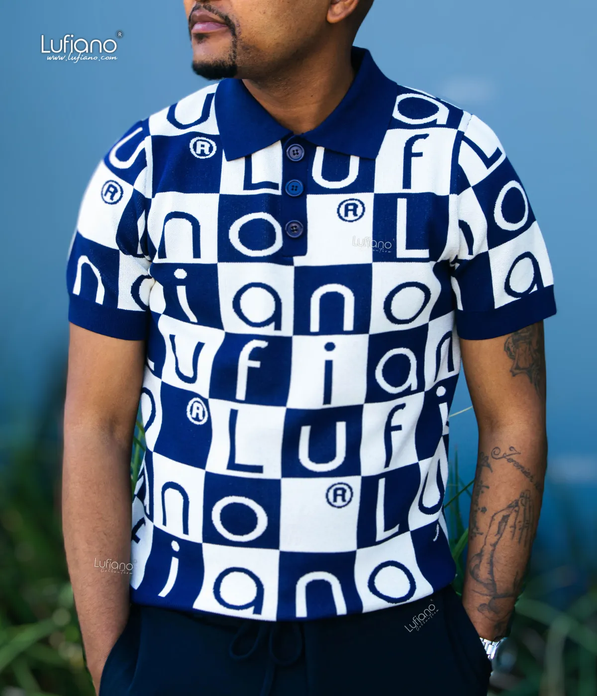 LFN007: Knit Top:Egyptian blue-off white