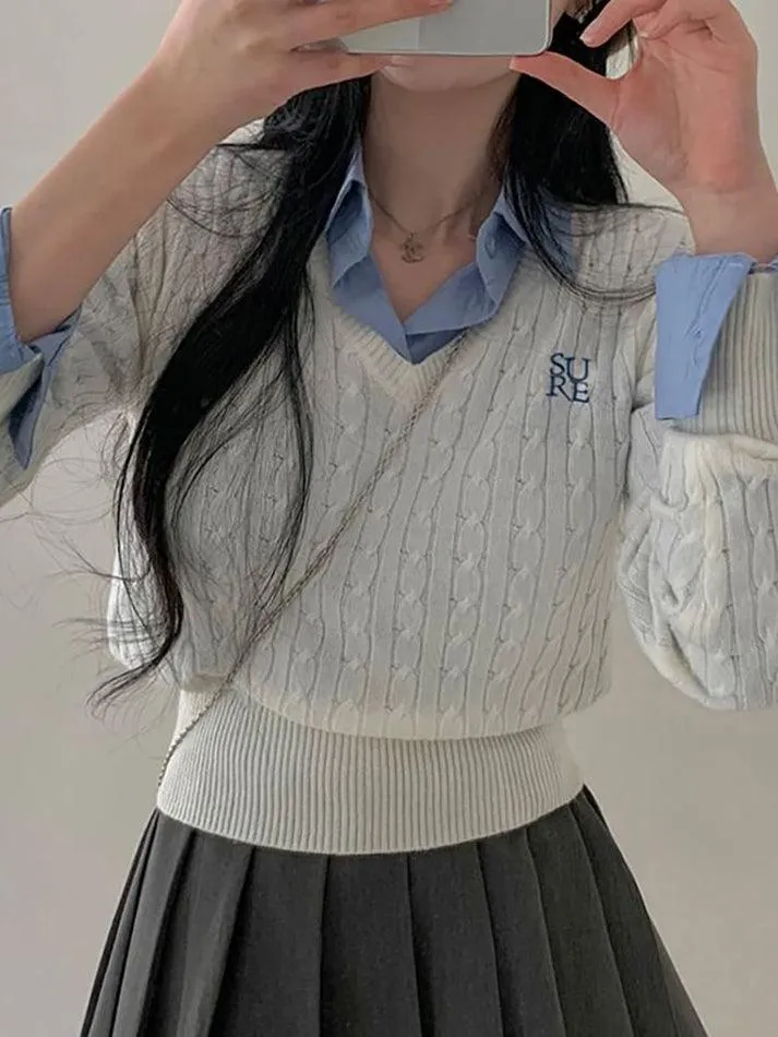 Long Sleeve V-Neck Lettering Embroidered Cable-Knit Crop Top