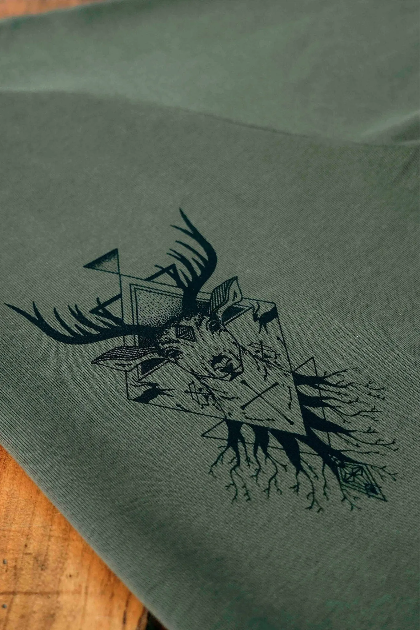 Men's Sweatshirt | Minimalistic Stag