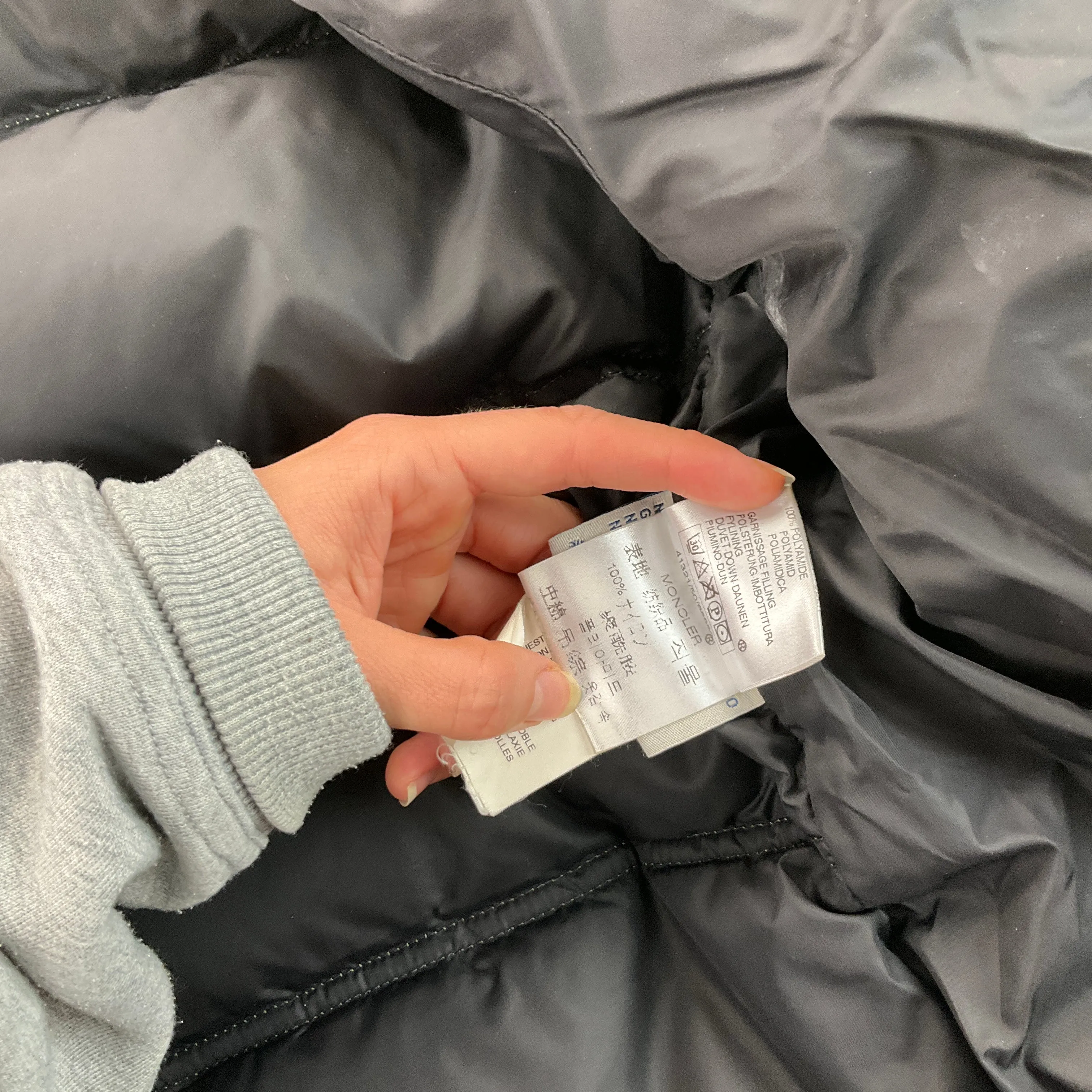 Moncler Puffer Jacket - 5