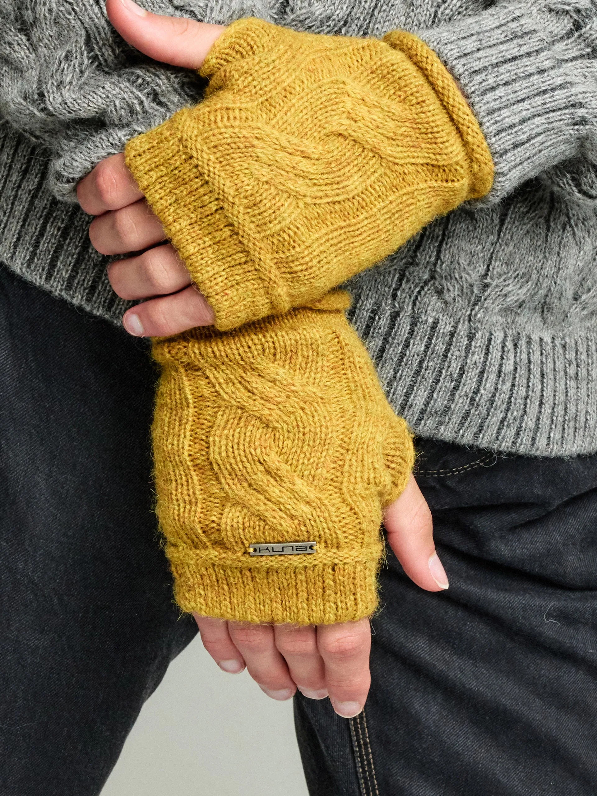 Rita Gloves Baby Alpaca Color Yellow