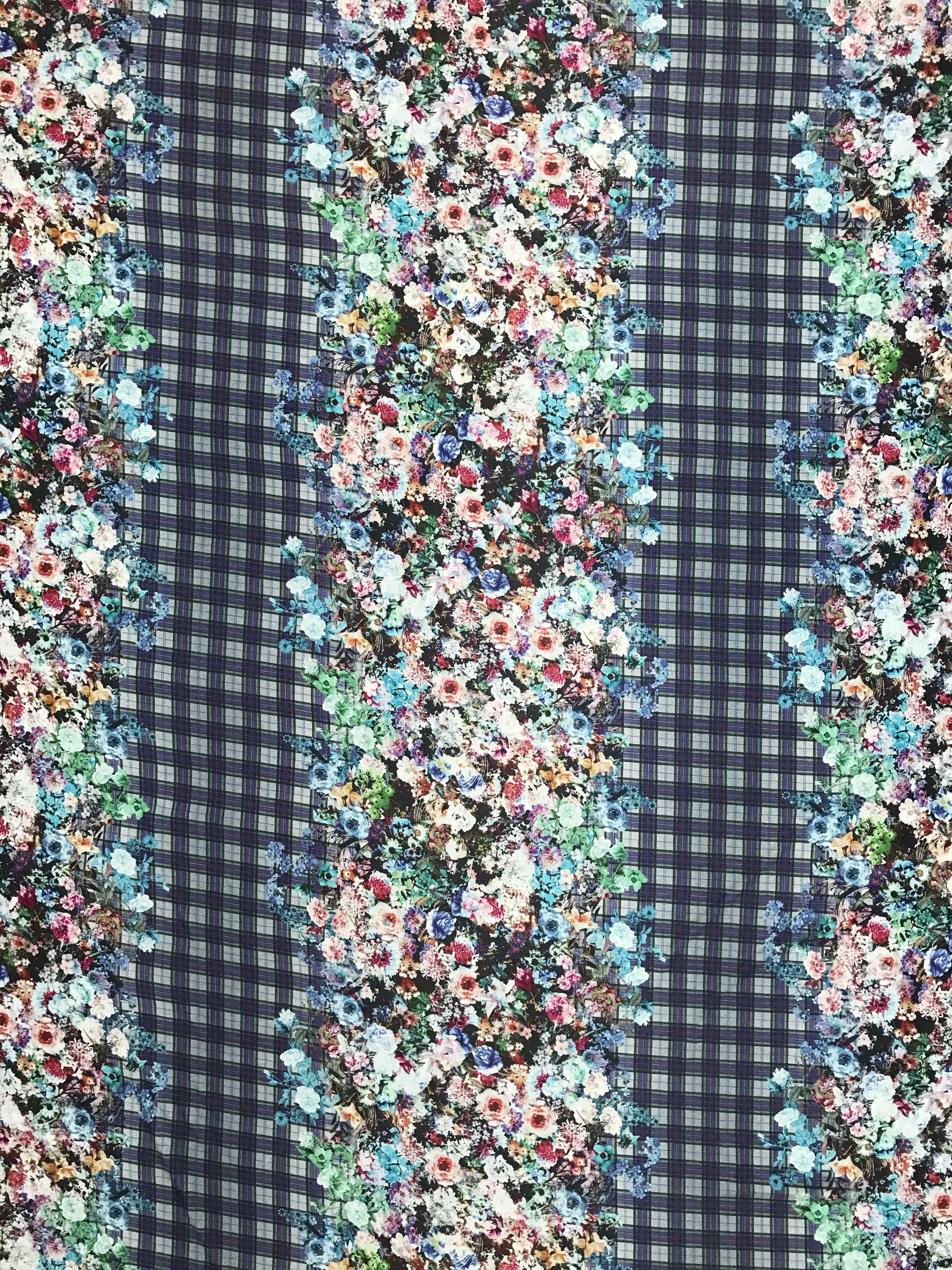 WK-7336W DIGITAL FLORAL PLAID PRINT WOOL VISCOSE KNIT. ITALY