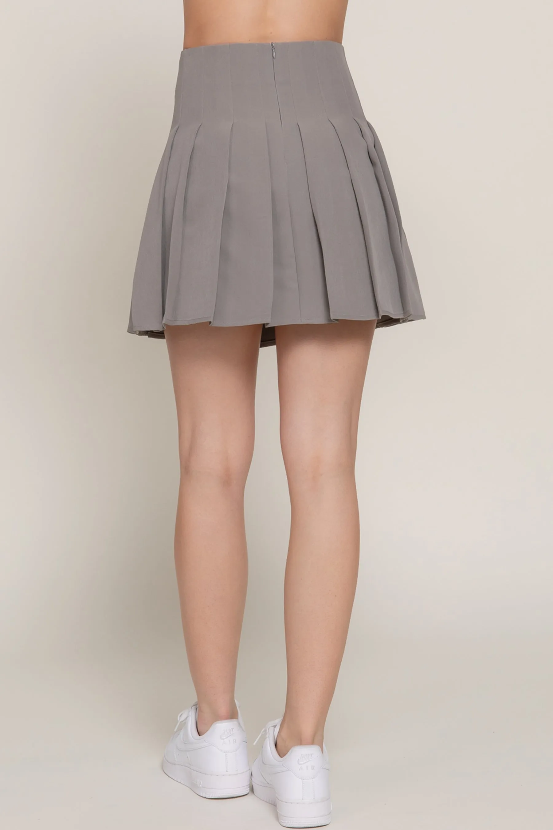 Women's Classic Pleated Mini Skirt – Lightweight and Versatile Style ZS13984C28