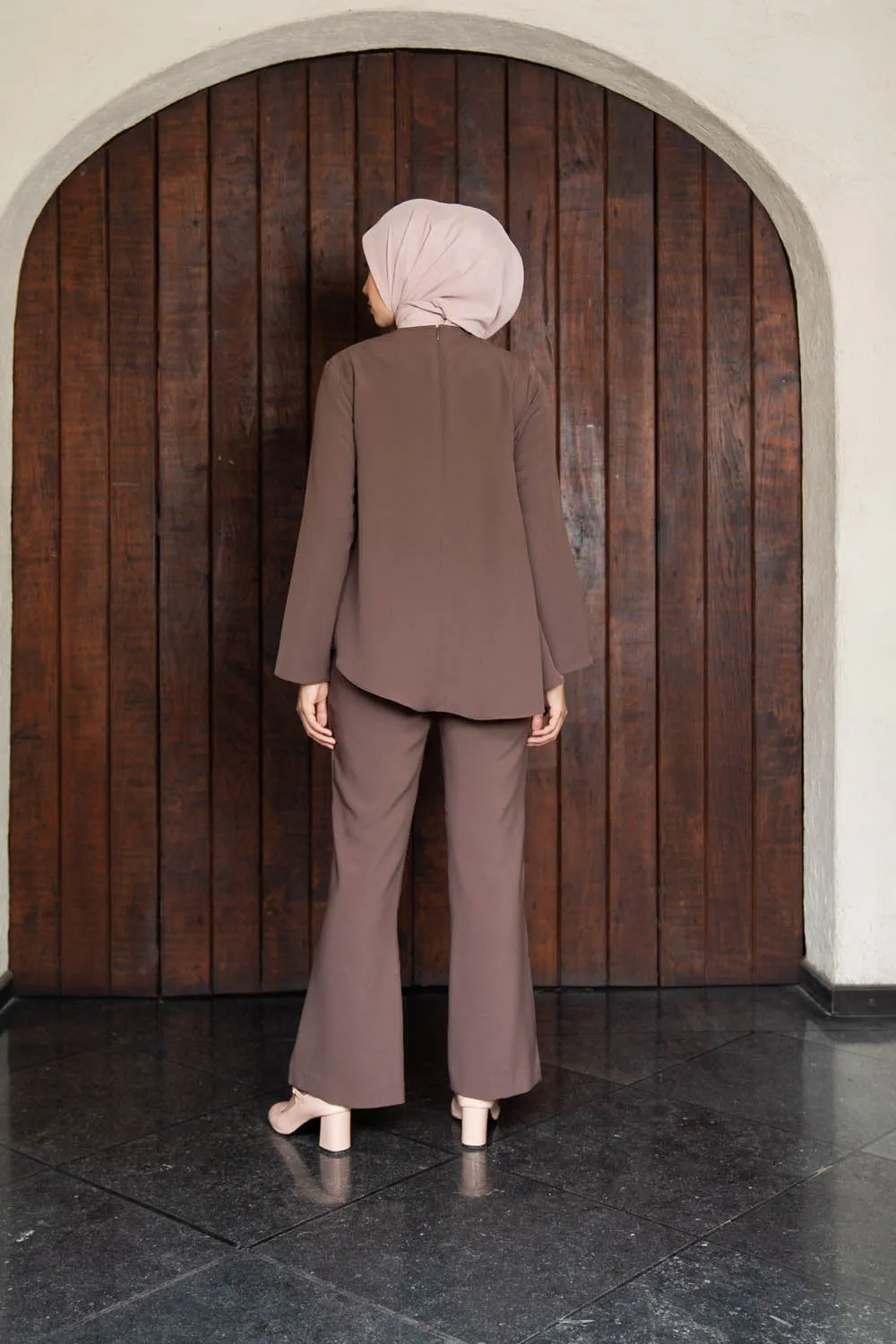 Yvaine Blouse & Pants Carafe